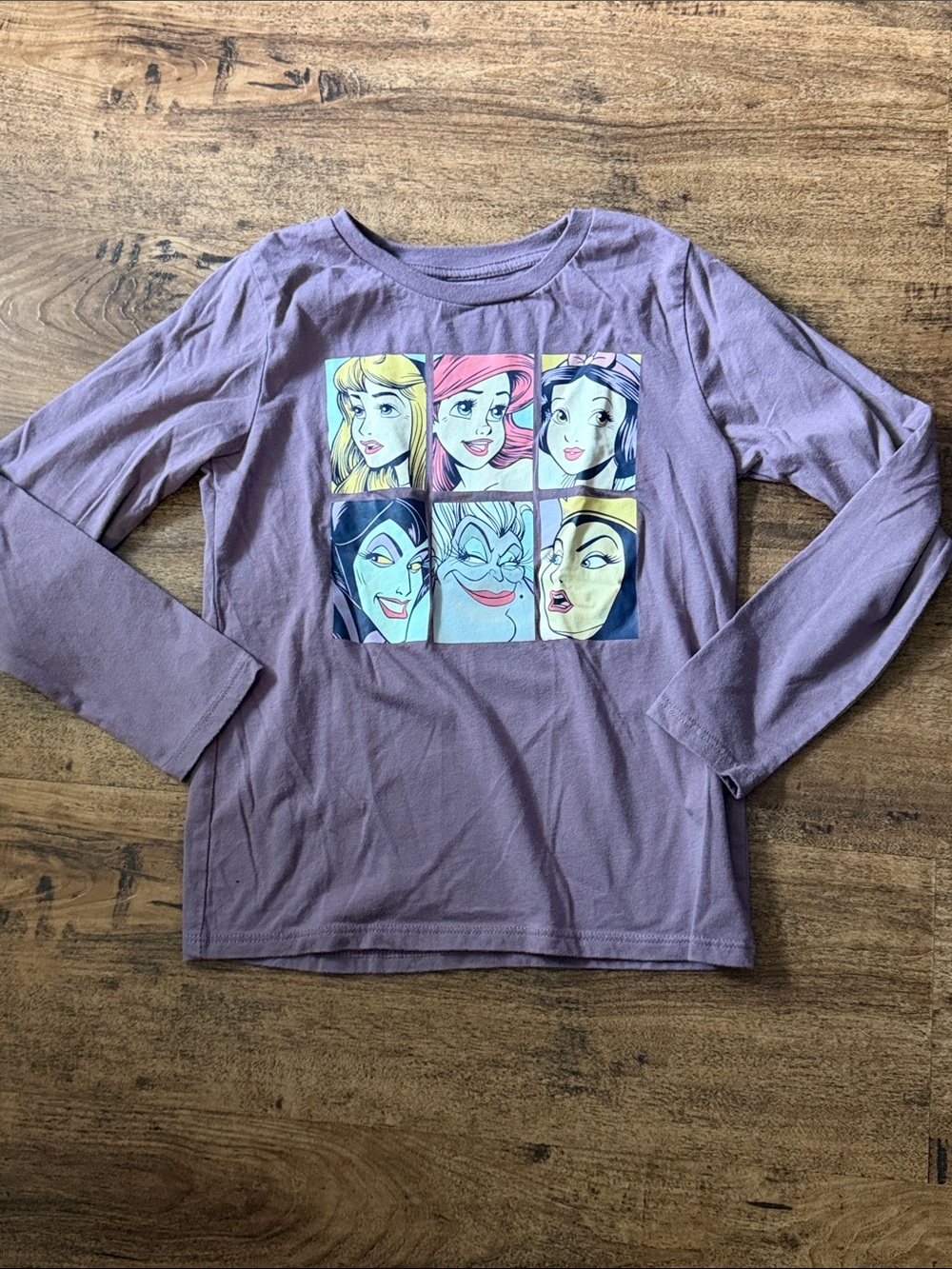 Lilac Long-Sleeve  Graphic Top with Disney Faces size 7/8 medium